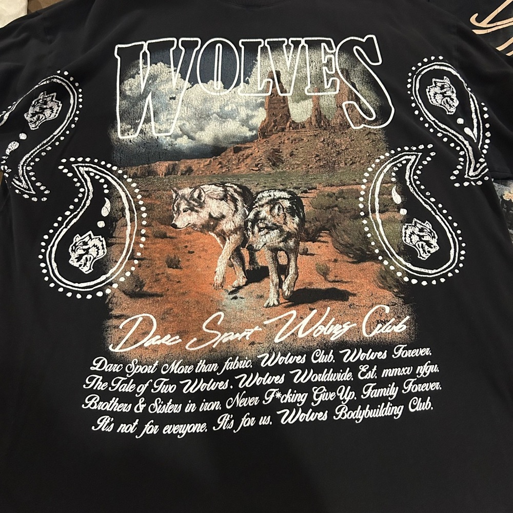 Tale of two wolves Darc Sport Black Wolves Graphic T-Shirt